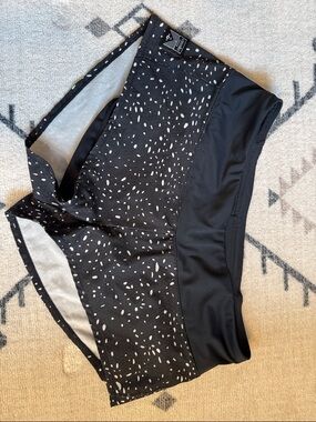 Oiselle Black & White Speckled Athletic Shorts